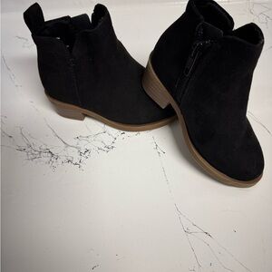 Toddler girl 7c Wonder Nation Black Ankle Boots